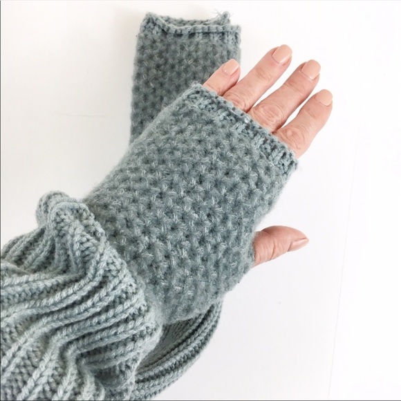 NWT Anthropologie Bergen Fingerless Gloves - Picture 2 of 7